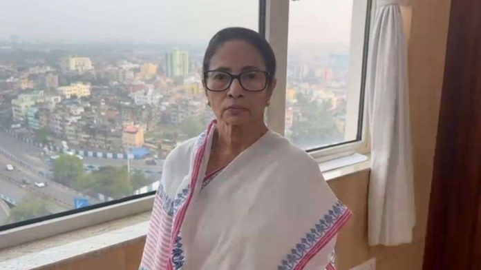 केरल-का-नाम-केरलम-करने-को-लेकर-सामने-आया-cm-ममता-बनर्जी-का-बयान,-कही-ये-बात