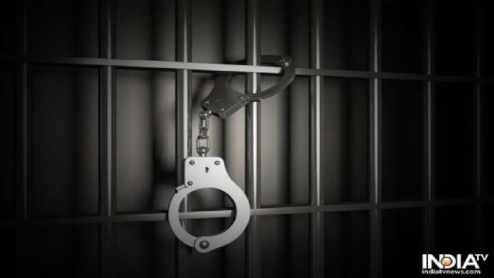 देख-लीजिए-पाकिस्तान-का-हाल!-जानें-सीरियल-रेपिस्ट-को-पुलिस-ने-कैसे-किया-गिरफ्तार देख-लीजिए-पाकिस्तान-का-हाल!-जानें-सीरियल-रेपिस्ट-को-पुलिस-ने-कैसे-किया-गिरफ्तार