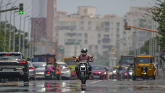 यूपी-बिहार-में-गर्मी-के-तेवर,-mp-के-20-जिलों-में-आंधी-बारिश,-आज-कैसा-रहेगा-मौसम? यूपी-बिहार-में-गर्मी-के-तेवर,-mp-के-20-जिलों-में-आंधी-बारिश,-आज-कैसा-रहेगा-मौसम?