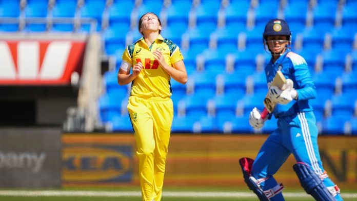 ind-w-vs-aus-w-2nd-odi:-ऑस्ट्रेलिया-ने-दूसरे-वनडे-मैच-को-5-विकेट-से-किया-अपने-नाम,-वॉल-ने-खेली-बेहतरीन-शतकीय-पारी