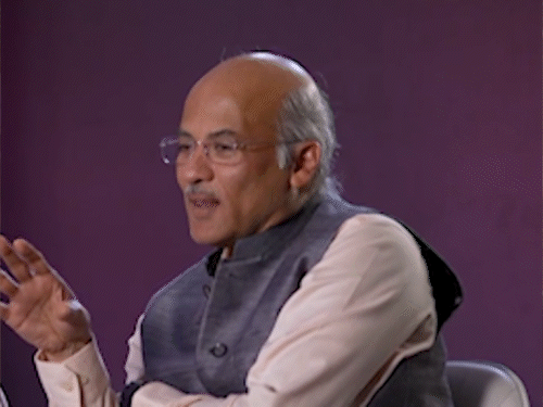 सूरज-बड़जात्या-बोले-अच्छी-कहानी-अपनी-जगह-बना-लेती-है:-एक्शन-के-शोर-के-बीच-‘संगमरमर’-में-पारिवारिक-मूल्यों-और-लंबे-प्रेम-सफर-की-कहानी सूरज-बड़जात्या-बोले-अच्छी-कहानी-अपनी-जगह-बना-लेती-है:-एक्शन-के-शोर-के-बीच-‘संगमरमर’-में-पारिवारिक-मूल्यों-और-लंबे-प्रेम-सफर-की-कहानी