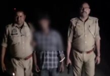 दुर्घटना ग्रस्त वाहन से 6.5 किलो गांजा बरामद, दो तस्कर गिरफ्तार