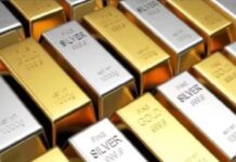 सर्राफा बाजार में सोने की कीमत में मामूली गिरावट, चांदी 10 हजार रुपये तक सस्ती हुई