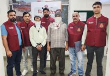 गाजीपुर में नकली इंजन ऑयल फैक्ट्री का भंडाफोड़, 700 लीटर तेल समेत दो गिरफ्तार
