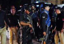 पाकिस्तान के खैबर- पख्तूनख्वा प्रांत में मुठभेड़ जारी, दो आतंकी ढेर, कई पुलिस कर्मी घायल, एक ने दम तोड़ा