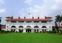 बिहार में सियासी हलचल तेज, अगले 48 घंटे अहम, राज्यपाल ने डीएम को बुलाया