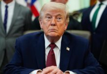 डोनाल्ड ट्रंप का बयान: अमेरिकी अधिकारी पाकिस्तान में ‘मोलभाव’ के लिए रहेंगे Donald Trump says U.S. officials will be in Pakistan ‘for negotiations’