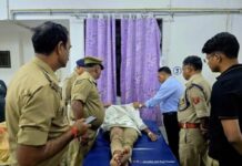 मऊ में खुद की रायफल से चली गोली से घायल हुआ संतरी, खतरे से बाहर