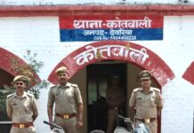 देवरिया: कोतवाली पुलिस ने चोरी की घटना का किया खुलासा, दो आरोपी गिरफ्तार