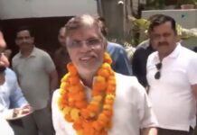 अग्रिम जमानत के बाद दिल्ली पहुंचे पवन खेड़ा, इंदिरा भवन में कांग्रेस कार्यकर्ताओं ने किया स्वागत
